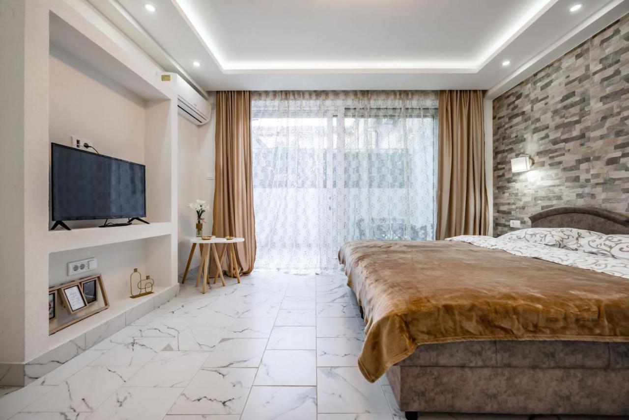 Apartments Sophia โกตอร์ ภายนอก รูปภาพ